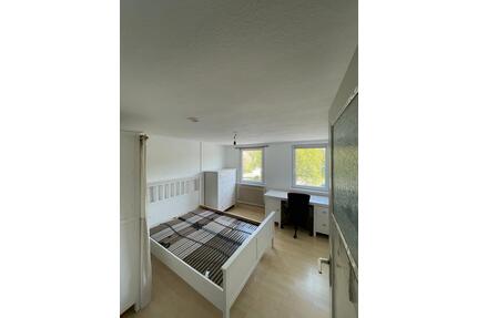 WG-Zimmer möbliert - 270,00&nbsp;EUR Kaltmiete, ca.&nbsp; 25,00&nbsp;m&sup2; in Albstadt (PLZ: 72458)