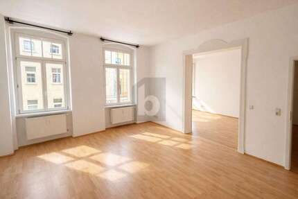 Wohnung zum Kaufen in Halle 199.000,00 € 64 m²