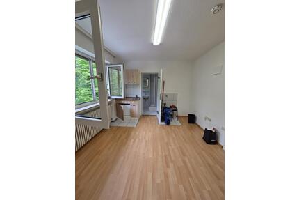 Ein-Zimmer-Wohnung zu vermieten. Bitte nur telefonische Anfragen - Korntal-Münchingen