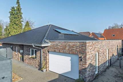 Moderner Bungalow mit Terrasse und Garage (mit Wallbox) in zentraler Lage von Papenburg