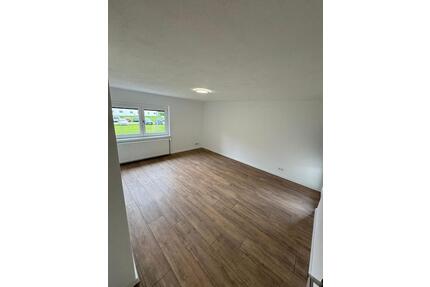 Kernsanierte 4 - Zimmer Wohnung in Mariaposching zu vermieten