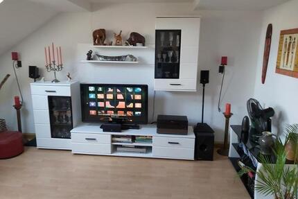 gepflegte Zweizimmer Dachgeschosswohnung in Altenburg zu vermieten.