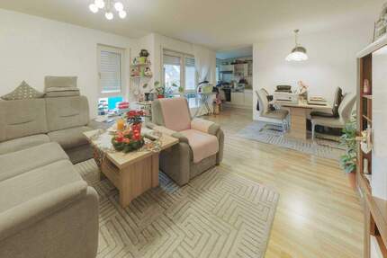 Charmante 3-Zimmer-Etagenwohnung in zentrumsnaher Lage - ideal für Anleger und Selbstnutzer! - Bietigheim-Bissingen