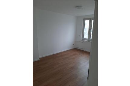 WG-Zimmer zu vermieten an Studenten!!! - Hamburg Altona-Nord
