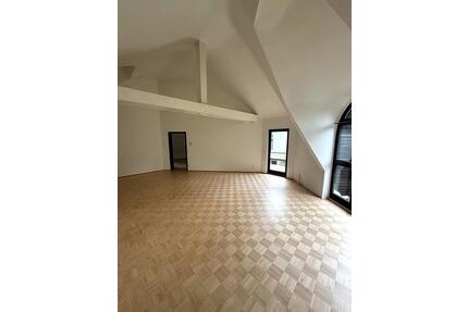 Keine Wohnung von der Stange – mit Balkon & TG-Stellplatz - Wiesbaden Biebrich