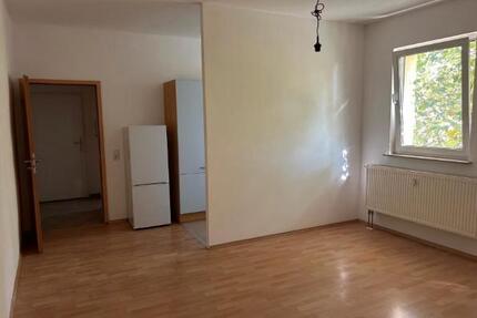 1-Zimmer Wohnung am Reileck - 380,00&nbsp;EUR Kaltmiete, ca.&nbsp; 30,00&nbsp;m&sup2; in Halle (Saale) (PLZ: 06114) Am Wasserturm/Thaerviertel