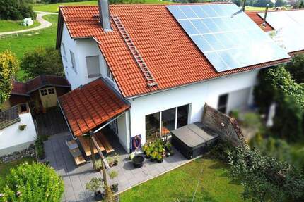 Großzügige Doppelhaushälfte - mit durchdachter Raumaufteilung - Holzheim Neuhausen