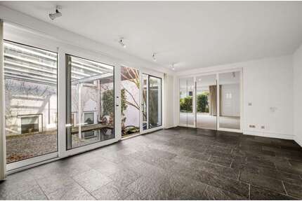 Haus zum Kaufen in Flensburg 595.000,00 € 276.29 m²