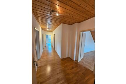 3,5 Zimmerwohnung, Keller, Garten, Balkon, EBK - Grettstadt