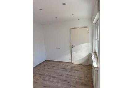 Renovierte 3-Zimmer-Wohnung mit Balkon in Bad Hönningen - Linz am Rhein