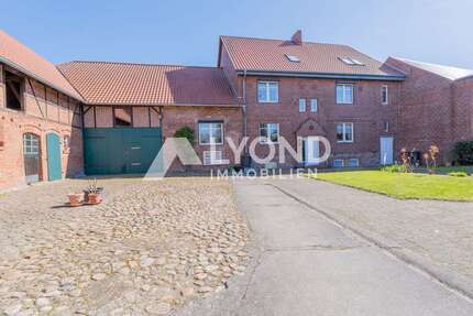 Haus zum Kaufen in Oebisfelde Lockstedt 350.000,00 € 248 m² - Oebisfelde / Lockstedt