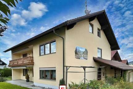 Haus zum Kaufen in Hunderdorf 489.000,00 € 208 m²