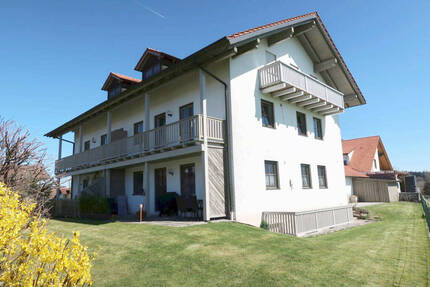 Reserviert! Helle 2-Zimmer-Terrassenwohnung mit Garage und Gemeinschaftsgarten - Bodenkirchen