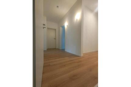 Attraktive 3ZKB mit Balkon in ruhiger und begehrter Lage in Bous