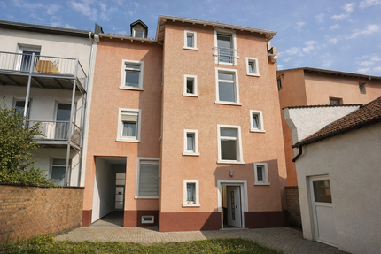 Haus zum Kaufen in Frankfurt am Main 1.490.000,00 € 355 m²