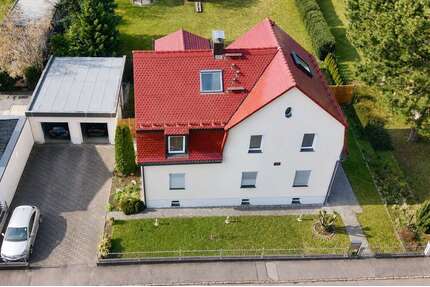 Haus zum Kaufen in Merseburg 450.000,00 € 294.5 m²
