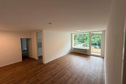 Kernsanierte 3-Zimmer-Wohnung mit Balkon in ruhiger Lage - Erkrath