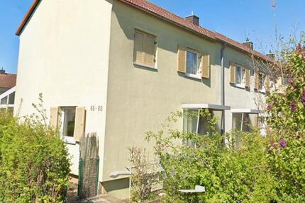 Reihenmittelhaus in Frankfurt-Griesheim mit Garten – ruhige Lage - Hofheim am Taunus