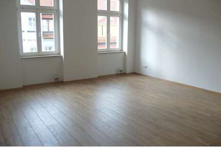 Wohnung zum Mieten in Naumburg 430,00 € 64 m²