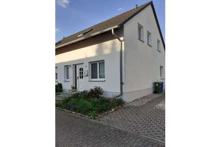 Haus zum Mieten in Südliches Anhalt OT Gnetsch 721,00 € 103 m²