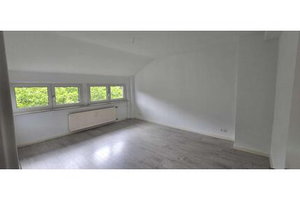 Erstbezug nach Sanierung moderne 2 Zi. Whg in Top Lage - Frankfurt am Main Ostend