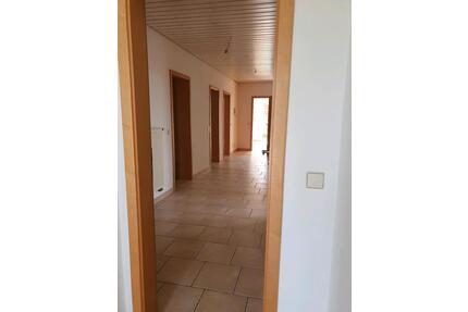 Wohnung mit Platz und Aussicht an ruhige Mieter (Nichtraucher) - Denkingen