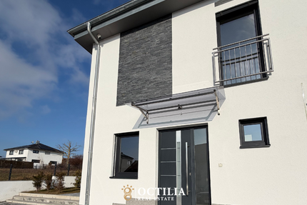 Haus zum Mieten in Großmehring 2.100,00 € 120.05 m²