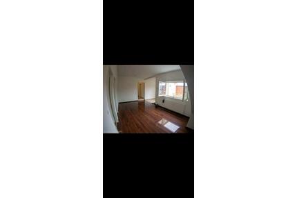 3 Zimmer Wohnung mit Balkon zum vermieten - Ludwigsburg Eglosheim
