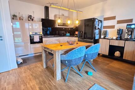 3 Zimmer Wohnung inkl. Garten und Einbauküche und 2 Tiefg - Rödermark