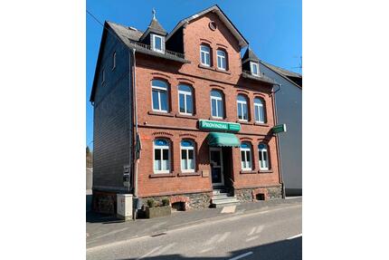 Wohn- und Geschäftshaus - 350.000,00&nbsp;EUR Kaufpreis, ca.&nbsp; 180,00&nbsp;m&sup2; in Kastellaun (PLZ: 56288)