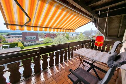 Großzügige 4,5-Zimmer-Wohnung mit Südbalkon und Panoramablick - Dornstetten