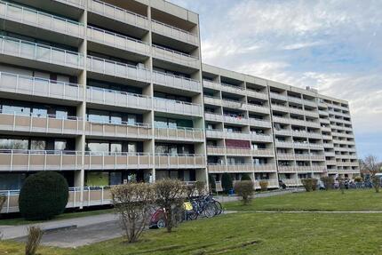 3 Zimmerwohnung , Waldeysenstrasse zu vermieten direkt bei Audi - Ingolstadt Friedrichshofen-Hollerstauden