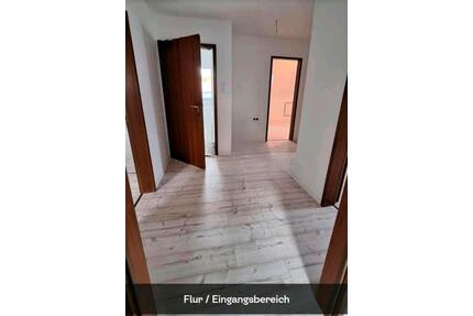 moderne sanierte Dachgeschosswohnung 4 ZKB 85qm - Steimel