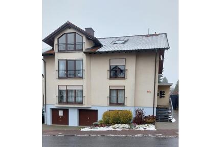 2 Zimmer DG-Wohnung - 870,00&nbsp;EUR Kaltmiete, ca.&nbsp; 67,00&nbsp;m&sup2; in Kelkheim (Taunus) (PLZ: 65779)