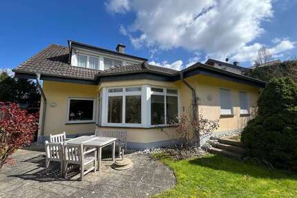 Haus zum Kaufen in Glees 580.000,00 € 242 m²