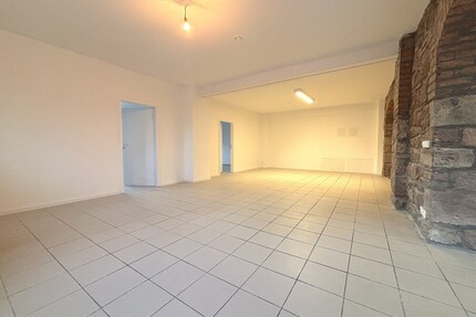 Frisch saniert: Stilvolle Wohnung mit Terrasse und Stellplatz - Muggensturm