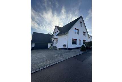 Haus zum Kaufen in Dillingen Schretzheim 855.000,00 € 275 m²