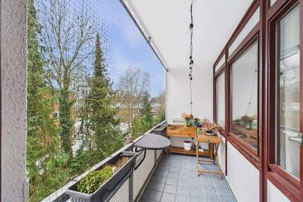 Ihr neues Zuhause in Hamburg-Billstedt: 3-Zimmer-Wohnung mit Balkon & Garage