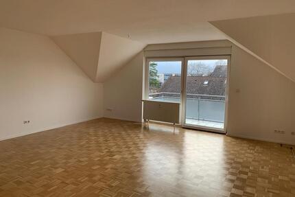 3-Zimmer Dachgeschosswohnung mit Balkon - Biebesheim am Rhein