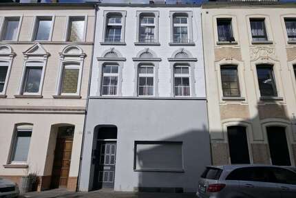 Haus zum Kaufen in Neuss 550.000,00 € 211.19 m²