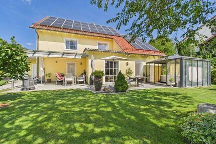 Großzügiges und hochwertiges Zuhause mit viel Privatsphäre in Donaustauf