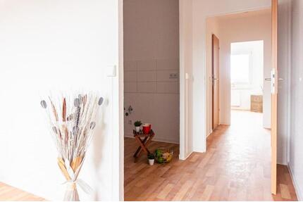 Kleine 2-Raum-Wohnung mit Balkon - Chemnitz Helbersdorf