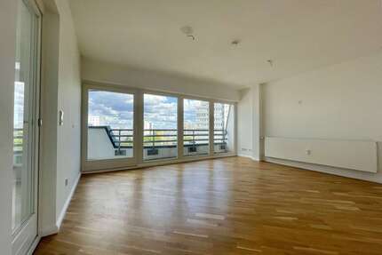 Wohnung zum Mieten in Berlin 1.835,68 € 81.62 m²