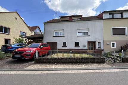 Haus zum Kaufen in Schmelz 95.000,00 € 120 m²