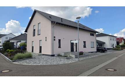 Haus zum Kaufen in Eppingen 780.000,00 € 220 m²