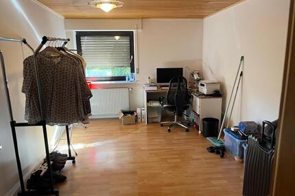 Schöne kleine Gartenwohnung mit kleiner Terrasse - Neunkirchen-Seelscheid