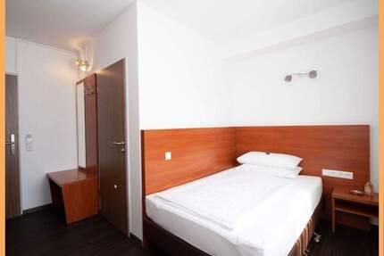 Boardinghouse Serviced Apartments  Wohnraum für Studierende  Arztpraxis oder Pflegeeinrichtung - Erlangen Innenstadt