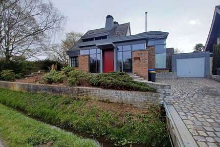 Haus zum Mieten in Korschenbroich 2.865,00 € 243 m²