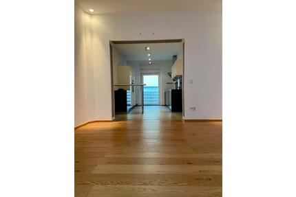 Hochwertig ausgestattete 2 ZKB Altbauwohnung mit EBK und großer T - Bingen am Rhein