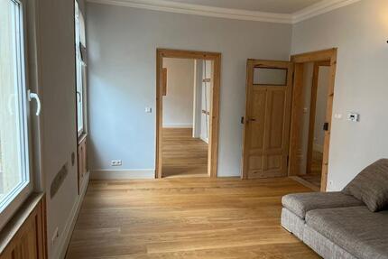 Heusteigviertel: Drei-Zimmer-Wohnung - 60qm - Kernsaniert Altbau - Stuttgart Lehen